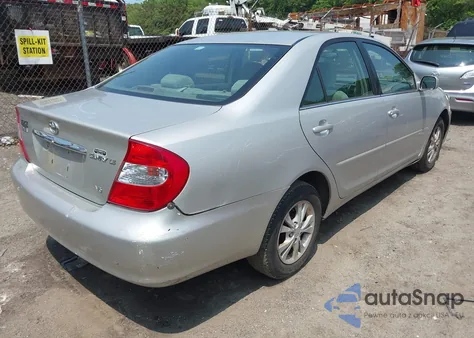 2004 Toyota Camry Le V6 from USA, damaged, VIN 4T1BF32K44U080162